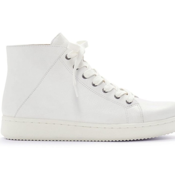 EILEEN FISHER Women\'s Washed Leather Game 2 high-top Sneaker WHITE SIZE 6.5 QQ